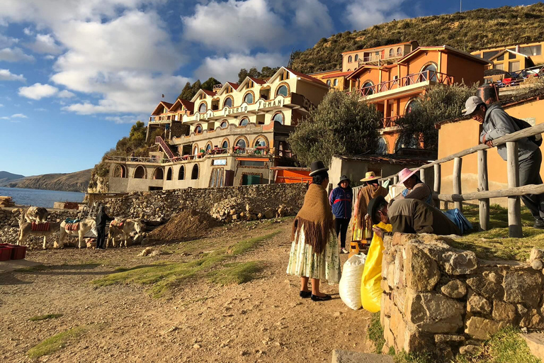 Depuis La Paz : Excursion en groupe au lac Titicaca et à l&#039;île du Soleil