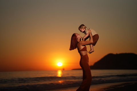 Alanya: Holiday Photo Shoot Families Couples Solo Travelers Meeting Point