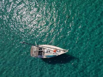 Kassandra: tour in barca a vela delle calette e degli isolotti della Sithonia occidentale