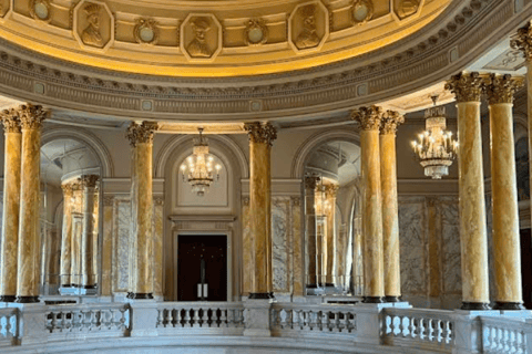 Bucharest: Royal Buildings Tour with Lunch