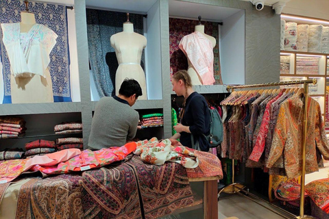 德里：女性导游陪同的旧德里豪华之旅与嘟嘟车体验德里：老德里奢华之旅（女导游陪同，嘟嘟车接送）