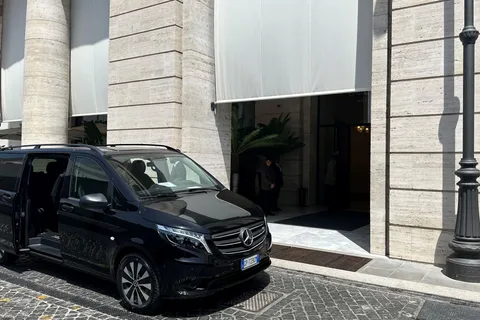 Private transfer From Amalfi coast to Naples