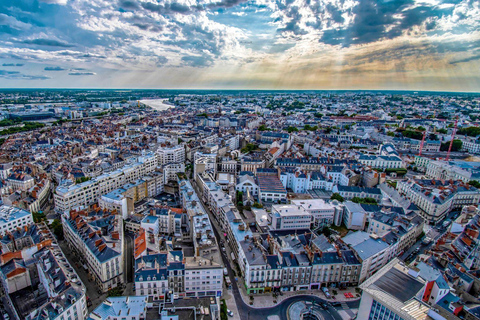 Best of Nantes: Private Walking Tour with a Local Private City Walking Tour - 3Hr