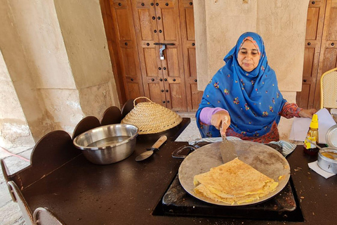 From Muscat: Nizwa, Jabreen, and Bahla Fort Day Sharing Tour