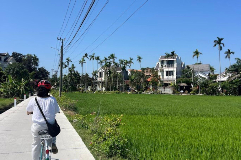 Hoi An Bike Tour: Stress Relief w Buffalo,Duck & Basket Boat E-Car Sightsee Private Tour: Explore the Insider’s Route