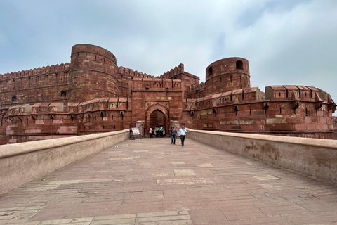 Samma dag Fatehpur Sikri-tur med Agra fort