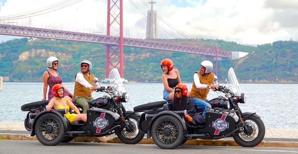 Lisbon: 1-Hour Historic Motorcycle Sidecar Tour