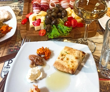 Kotor: 3H Food Tour