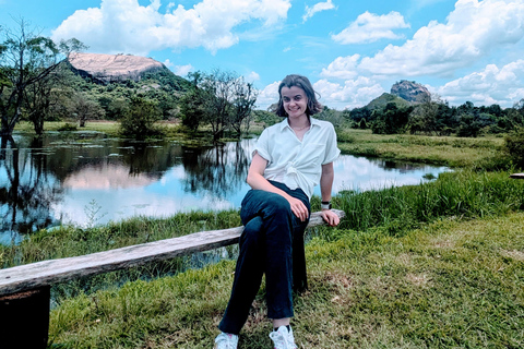 Kandy: Sigiriya & Dambulla Caves Tuk-Tuk Trip