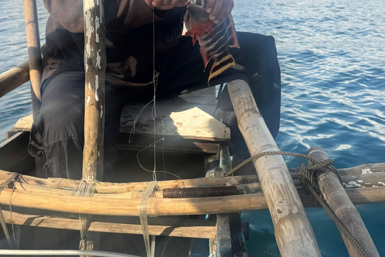 El Nido: Fishing & Snorkeling on a Private Island