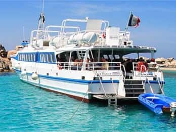 Day cruise to the Cerbicales & Lavezzi Islands with lunch