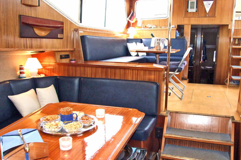 Poczdam: Rejs jachtem - Jeziora Berlińskie - Zamki i przyrodaPotsdam: rejs jachtem – jeziora Berlina – zamki i przyroda