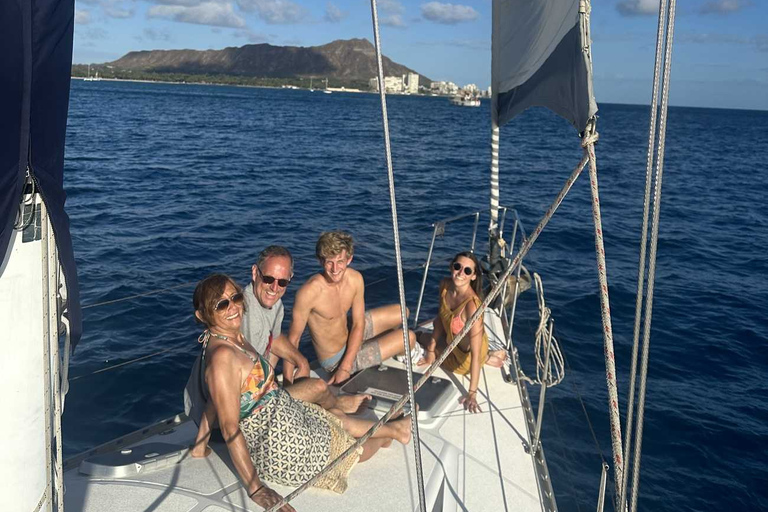 Oahu : Waikiki sailing turtle snorkeling in small groups Oahu : Waikiki sailing turtle snorkeling