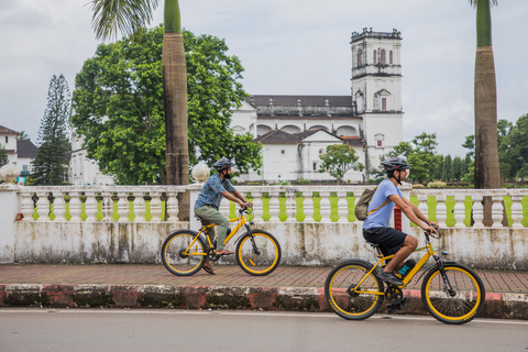 Goa: Old Goa und Divar Island E-Bike Tour mit Snacks