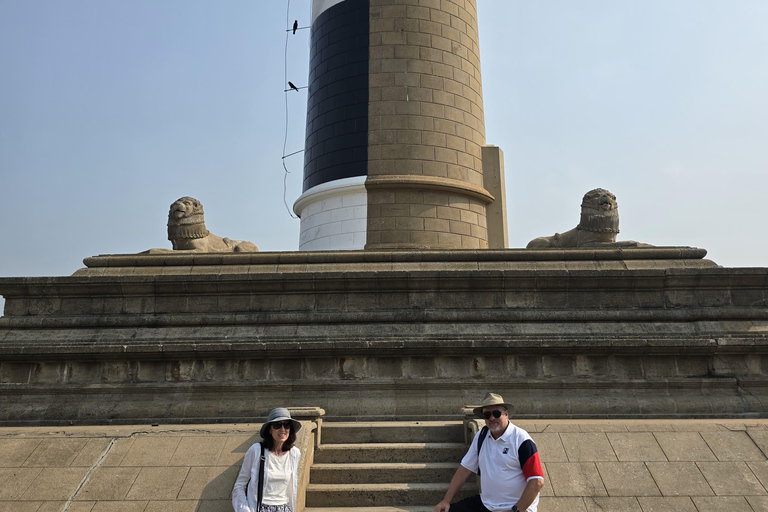 Colombo Heritage and Cultural Temples Tuk Tuk Tour