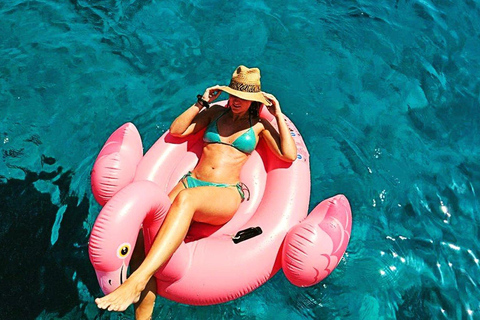 Hersonissos: Luxury Catamaran Cruise to Dia - Lunch & Drinks Catamaran Trip to Dia with Transfer from Hersonissos & Malia