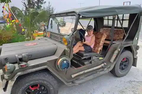 Tour privado en Jeep a las Montañas de Mármol-Mono en Son Tra