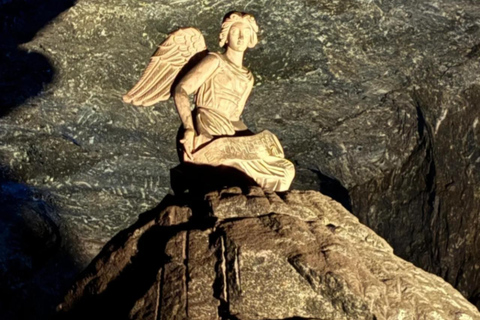 Bogotá: tour della città con musei e collina di Monserrate opzionaleTour con salita al Monte Monserrate