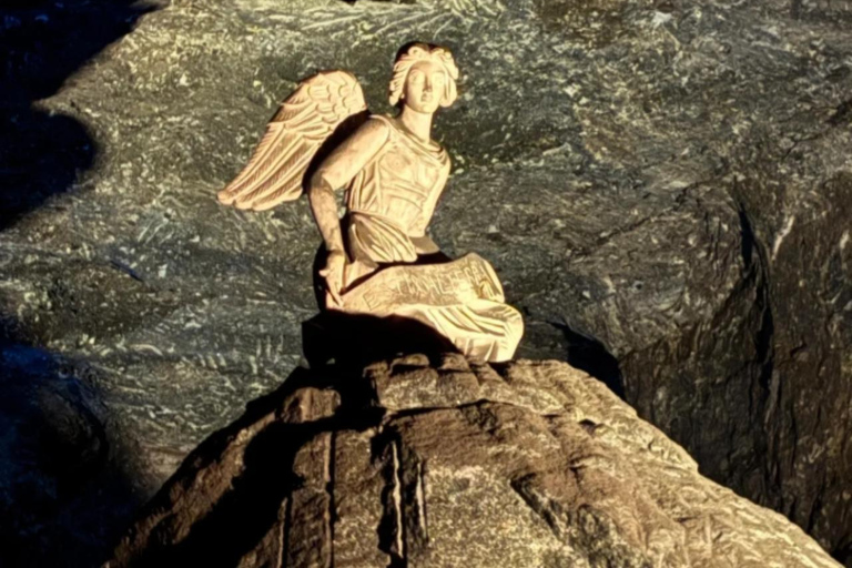 Bogotá: tour della città con musei e collina di Monserrate opzionaleTour con salita al Monte Monserrate