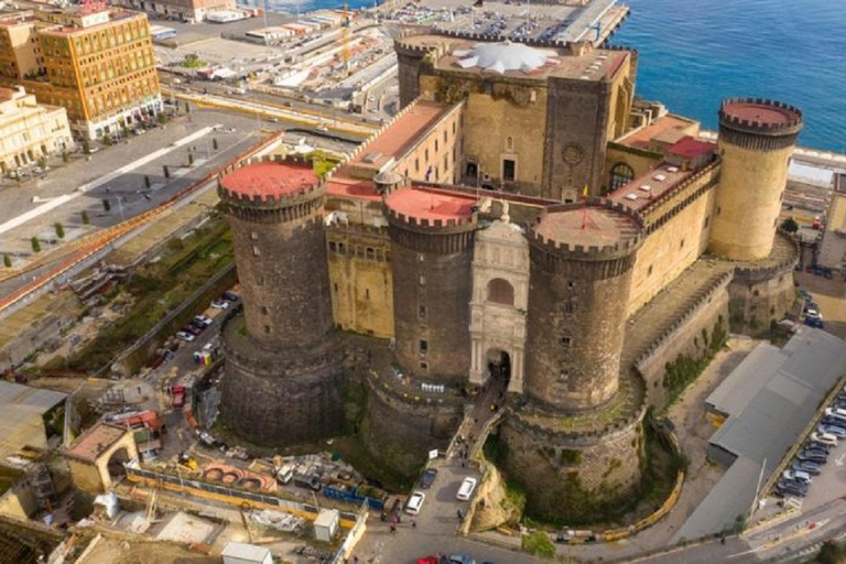 Naples: walk through the city's alleys with local guide Naples: walk through the alleys of the city with local guide