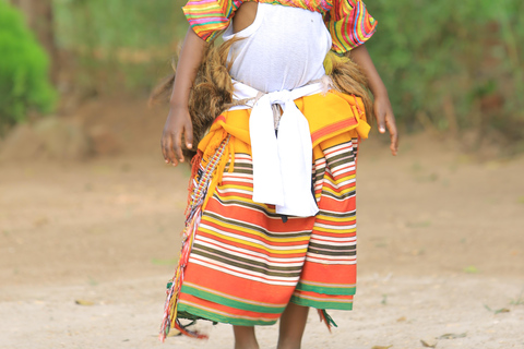 Vanuit Kampala: dagtrip naar Ewaffe Cultural Village met lunch