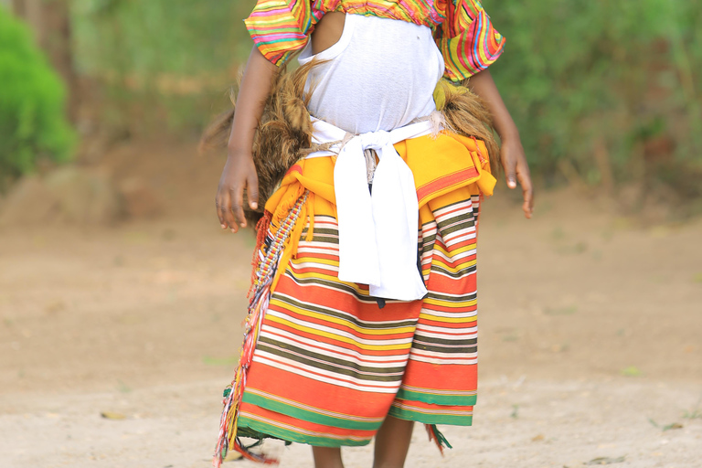 Vanuit Kampala: dagtrip naar Ewaffe Cultural Village met lunch