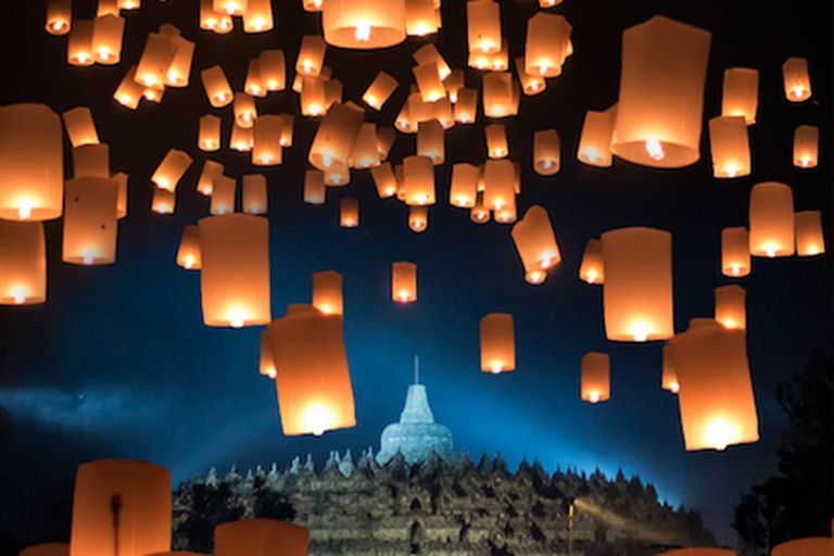 Borobudur Vesak Lantern 2026: Magical Night Tour