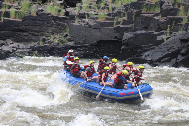 Rafting en el Zambeze, safari en Chobe y paseo con rinocerontes