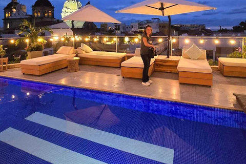 Cartagena: One Night in Rooftops and nightclubs of Colombia