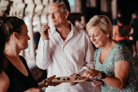 Albi: Tour gastronómico e pelo mercado com degustações e passeio histórico