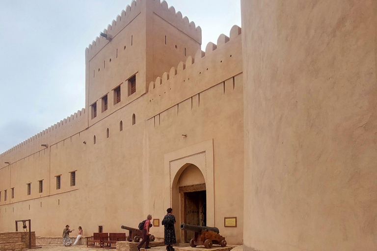 From Muscat: Nizwa & Jebel Akhdar Wonders Adventure Day Trip Nizwa, Birkat Al Mouz & Jebel Akhdar Sunset Experience