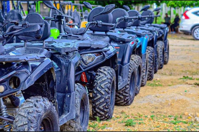 Tour de medio día en quad por Punta Cana: Explora el Cenote y la Playa de MacaoSin transporte