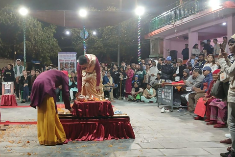 Pokhara: Aarati Ceremony at Tal Barahi Temple with Guide