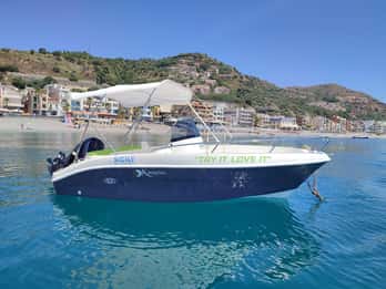 Boat rental without license in Letojanni (Half Day 4h)