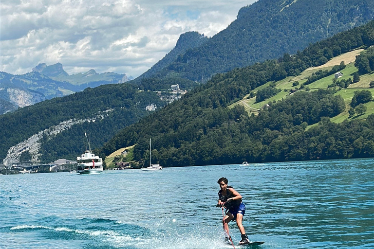 Lake Lucerne: Private Luxury Boat Cruise