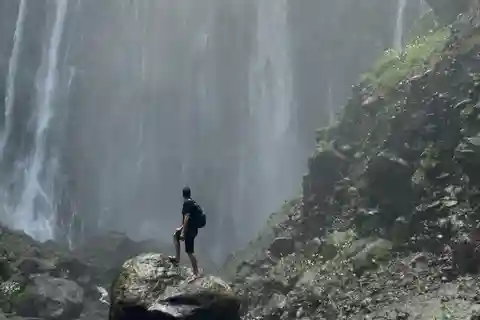 From Surabaya: Tumpak Sewu, Bromo, Ijen, Bali 4-Day Tour