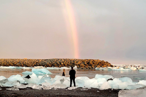 From Reykjavik: Jökulsárlón, Diamond Beach, & Vík Day Trip