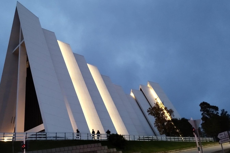 Tromsø: Discover the City & Polar Museum! Free entry! Tromsø: Guided tour of the city, including the Polar Museum!