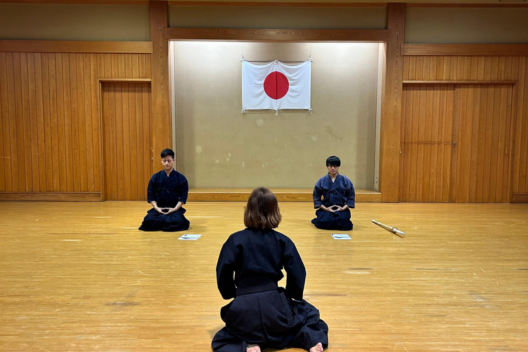 Tokio: Doświadczenie samuraja | Lekcja kendo i darmowe zdjęciaTokio: Naucz się Kendo i zostań samurajem! + Darmowe zdjęcia