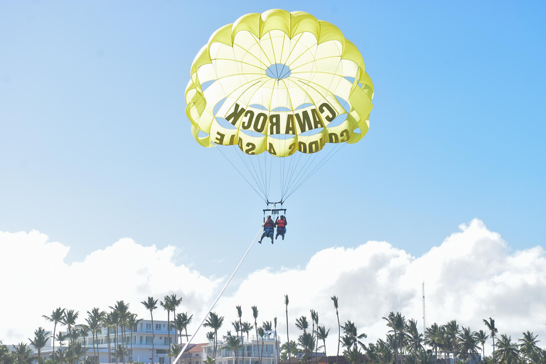 Puerto Plata: Parasailing from Playa Dorada Parasailing + Hotel Pickup