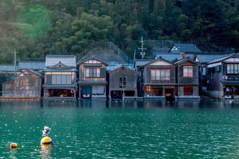 Kyoto/Osaka: Kyoto White Sandbar,Ine&#039;s båthus DagsutflyktOsaka:8:40AM