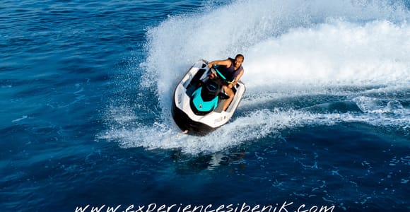 Å ibenik: Jet-Ski-Safari Blaue Lagunen von Å ibenik Å ibenik: Jet-Ski-Safari Blaue Lagunen von Å ibenik