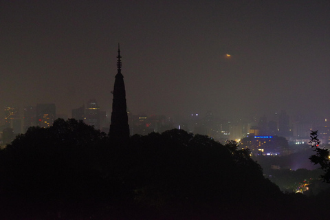 رحلة مسائية في هانغتشو مع موسيقى في الهواء الطلق