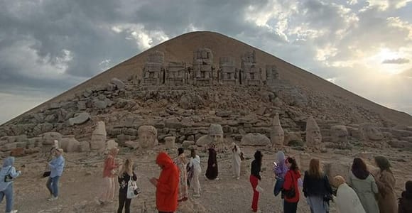 Şanlıurfa: Private Day Tour of Giant Statues at Mount Nemrut