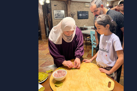 دورة طبخ أذربيجانية وجولة في المدينة القديمة والغداء