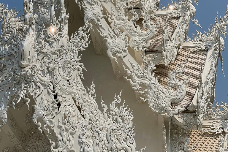 Private trip Chiang Rai Day trip, White Temple, Blue temple