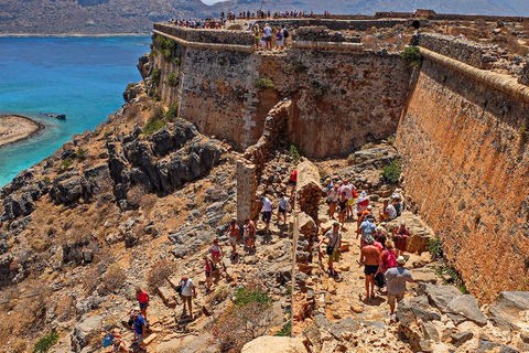 Depuis le port de Kissamos : croisière en bateau vers la lagune de Balos et GramvousaDepuis le port de Kissamos : croisière en bateau vers Balos et Gramvousa et déjeuner