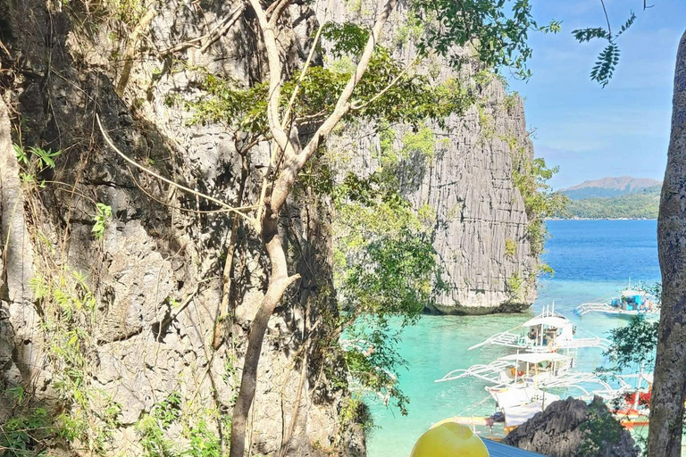 Coron: Pukaway Cave Private Tour with Picnic Lunch
