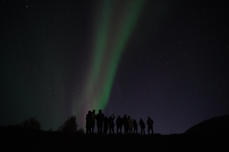 Tromsø: Northern Lights Tour – Unlimited Chase & Free Photos 6-8 Hours, Aurora chase, Comfortable bus, Photos included