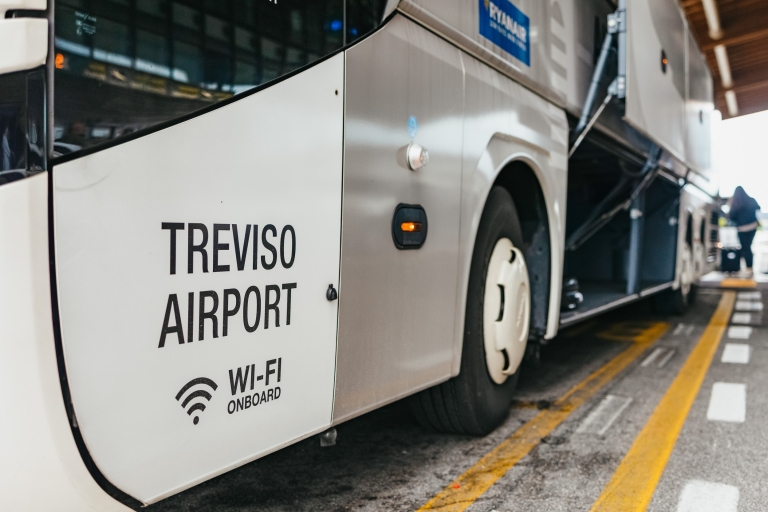 Transfer ekspresowy z lotniska Treviso do Mestre i WenecjiTransfer w 1 stronę: z Wenecji lub Mestre na lotnisko